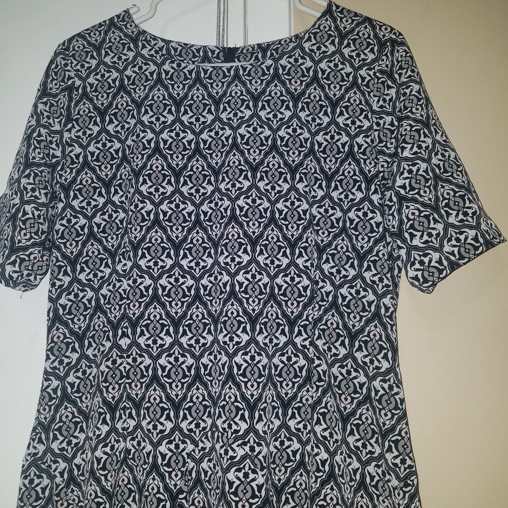 Pattern Dress - Picture 6 of 8